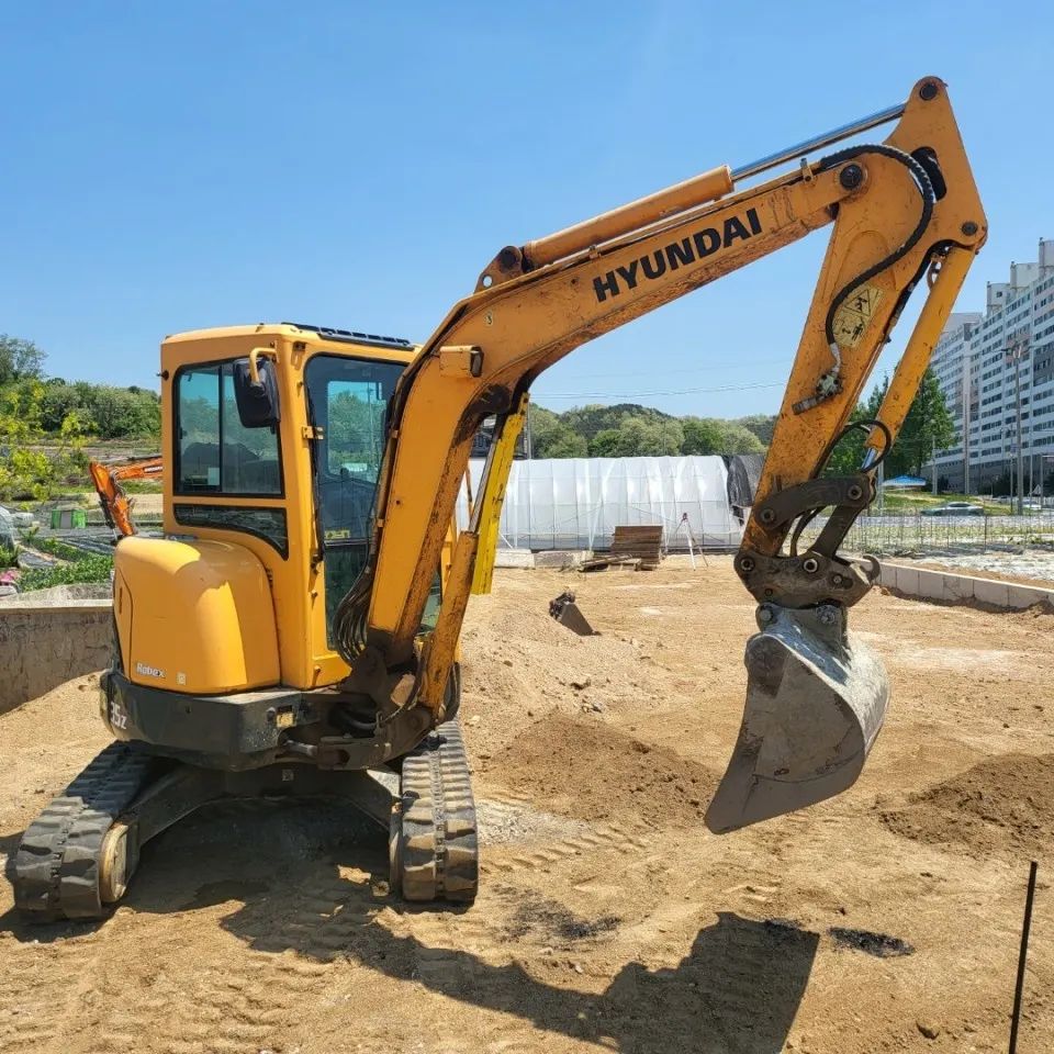  현대 HYUNDAI R35Z 2016년식 2600만원 판매합니다
