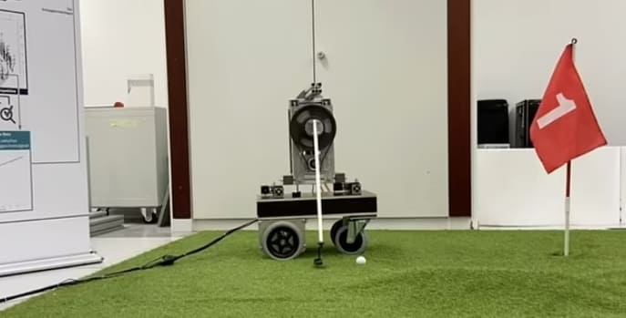 퍼팅하는 로봇 &#39;골피&#39;(Golf Robot Learns to Putt Like a Pro) ㅣ 홀인원 하는 로봇 골퍼