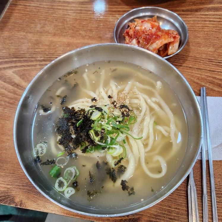 홍두깨손칼국수-칼국수-한상