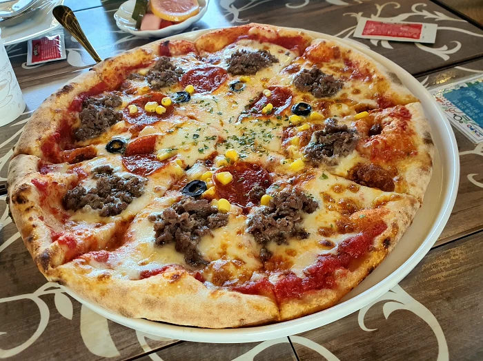 EQ바스 라바크로 카페 슈프림불고기 피자