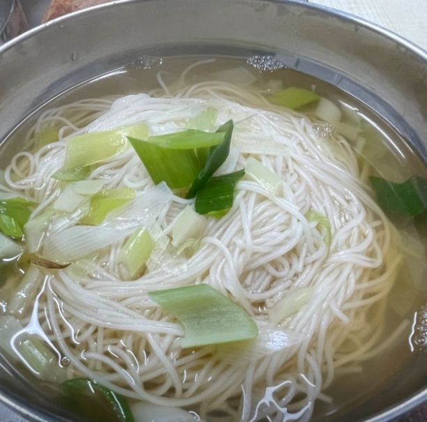 생활의달인 은둔식달 &ndash; 잔치국수계의 평양냉면&amp;#44; 서울 국수 맛집 두 곳 집중 분석