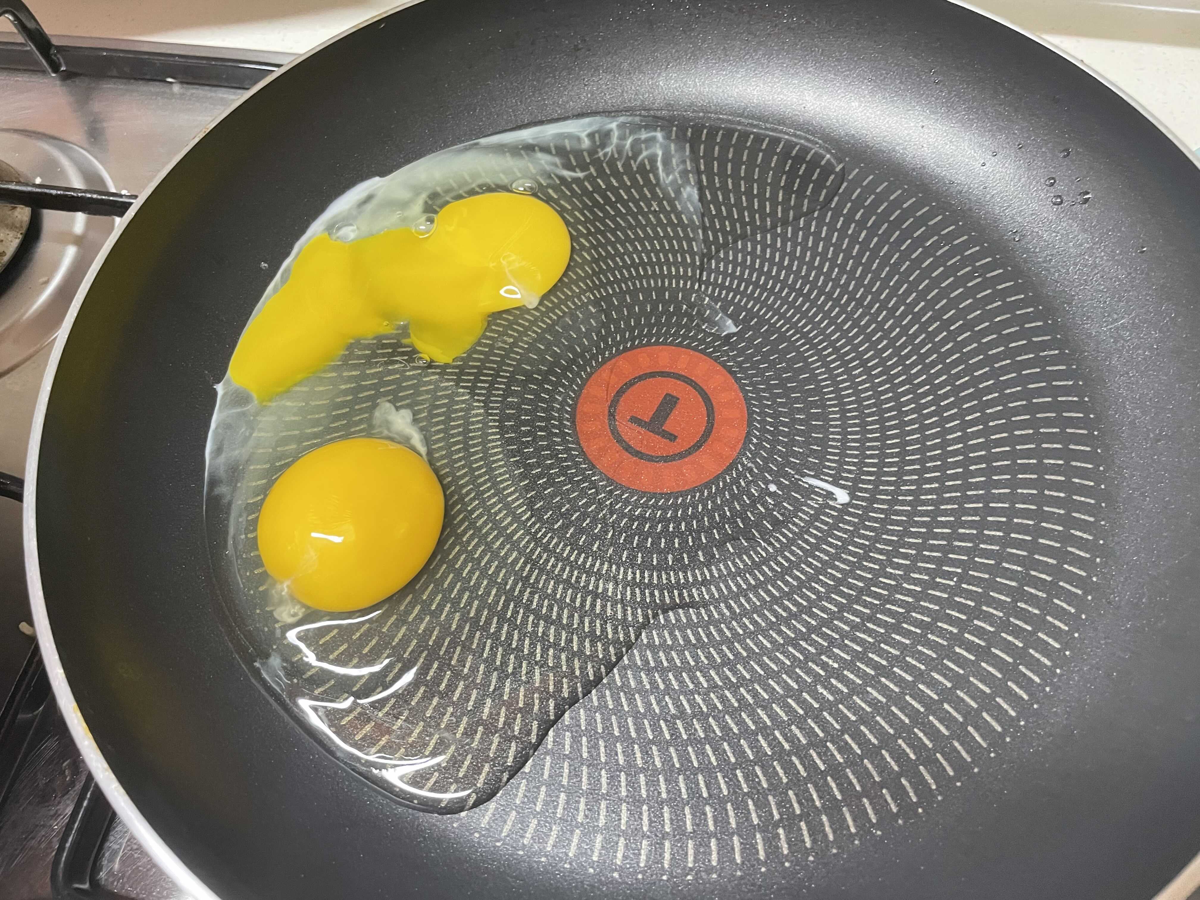 계란2개스크램블