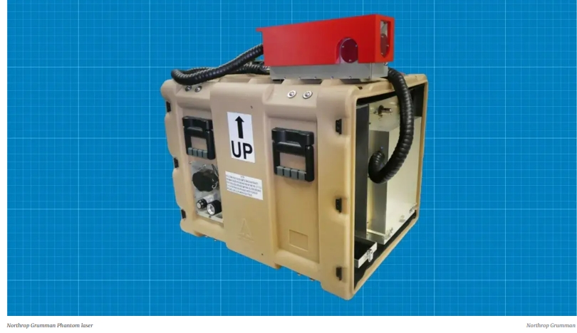 미 육군의 새로운 냉장고 크기 레이저 무기 '팬텀' VIDEO: US Army's new fridge-sized laser is called the 'Phantom'