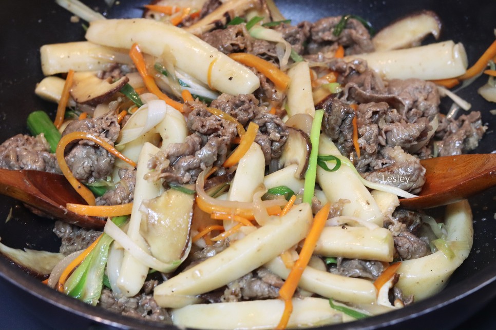 간장떡볶이 소스 만드는 법 궁중떡볶이 레시피 가래떡 넣은 5