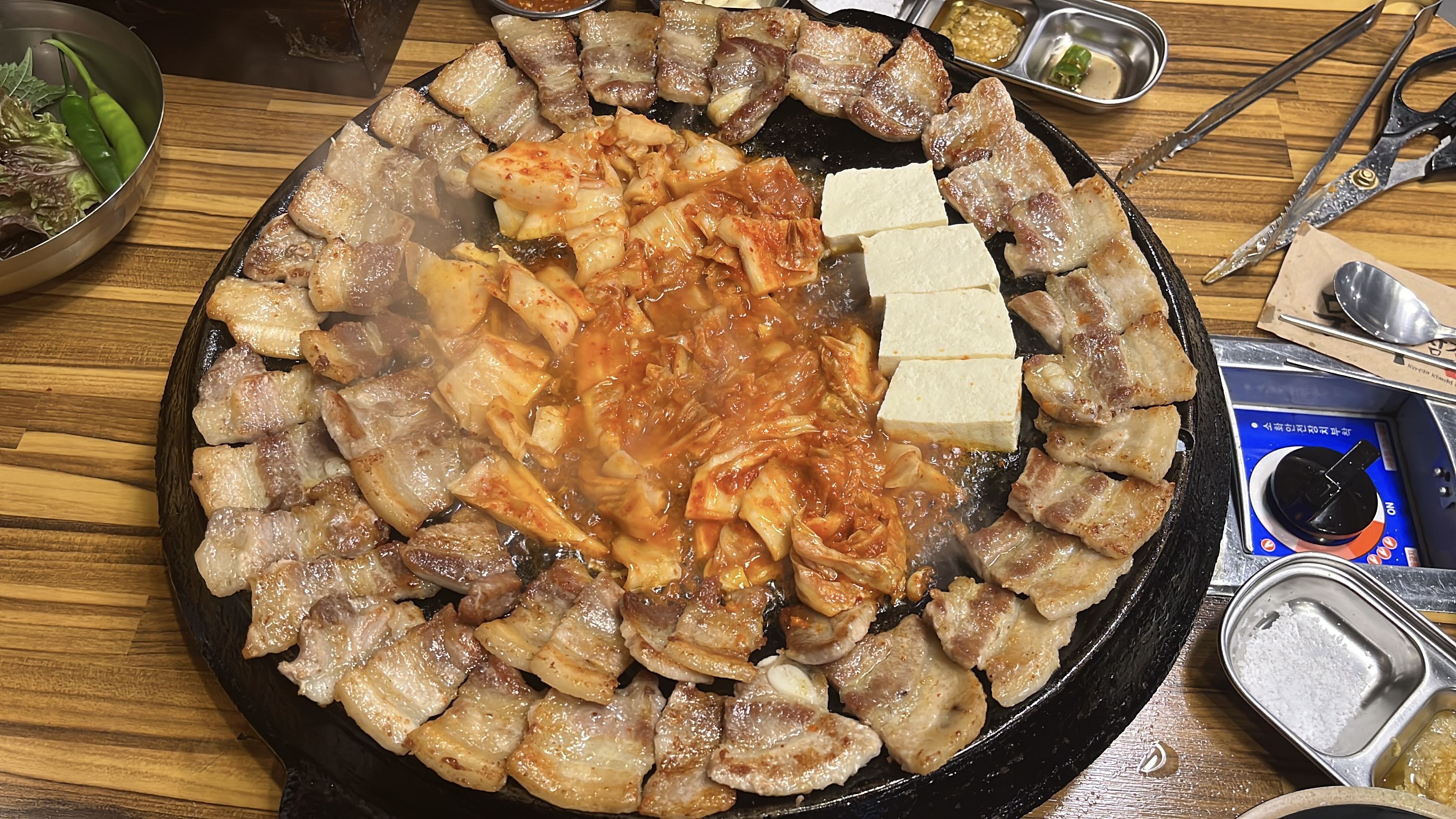 무쇠김치삼겹 대전봉명점 이미지