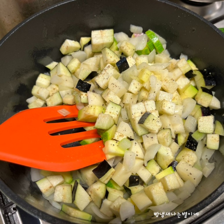 건강 밥상 지중해 식단 고기 없이 토마토 스튜 만들기 13