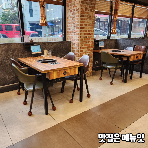  다운목살 혁신점 고깃집 태블릿메뉴판 메뉴잇 설치 사례