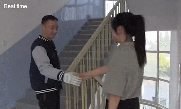  절단 환자에 실시간 촉각 기능 제공하는 3D 프린팅 로봇 손 VIDEO: Inflatable robotic hand gives amputees real-time tactile control