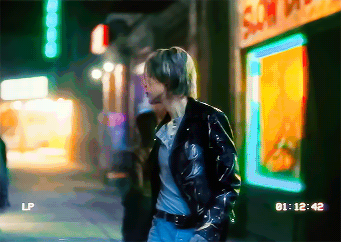 38048+.gif