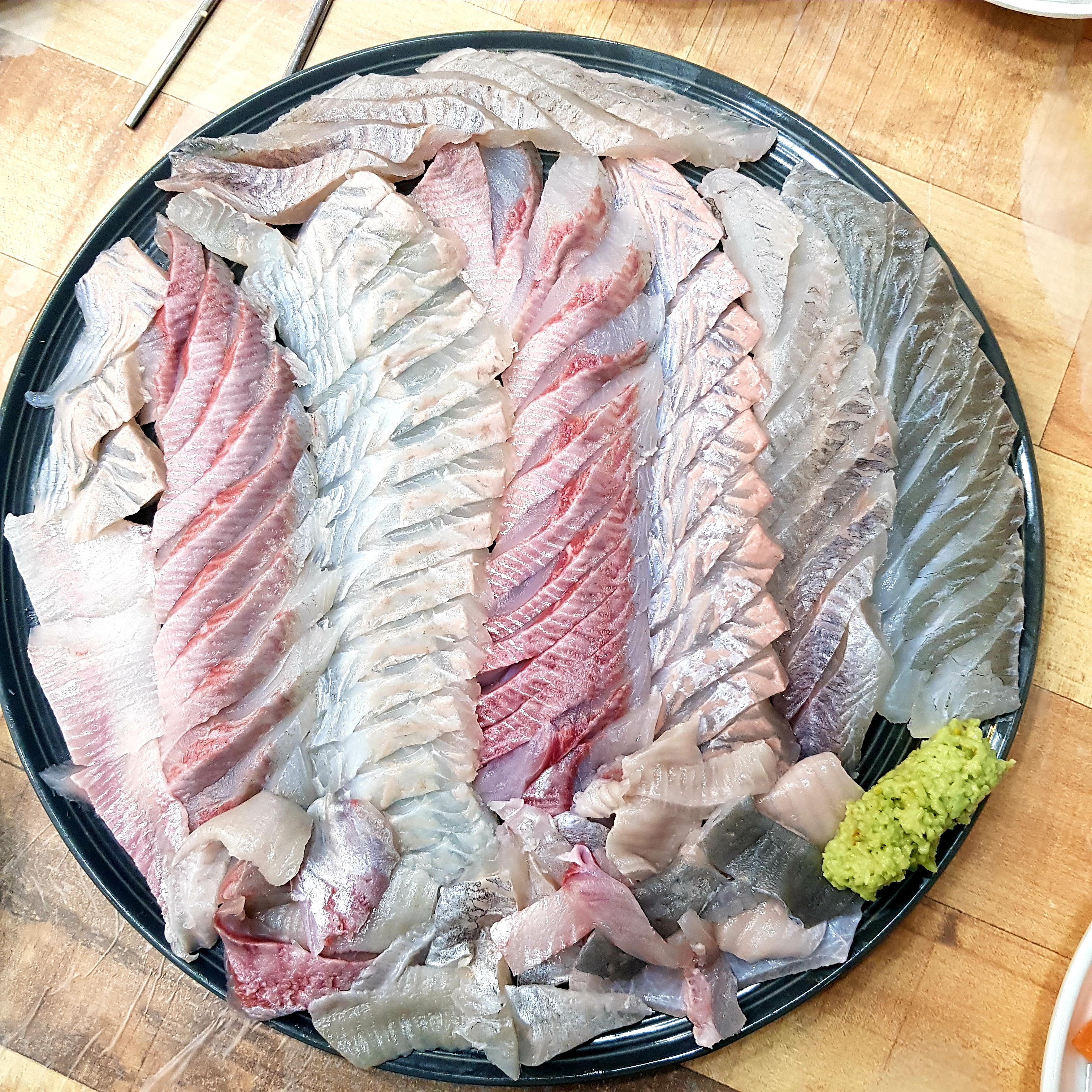  [맛집탐방] 대구 <정동진회도매수산식당> 서부시장 가성비 횟집 :: 서구 비산동 오미가미거리 / 모듬회