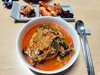 초계국수 닭볶음탕