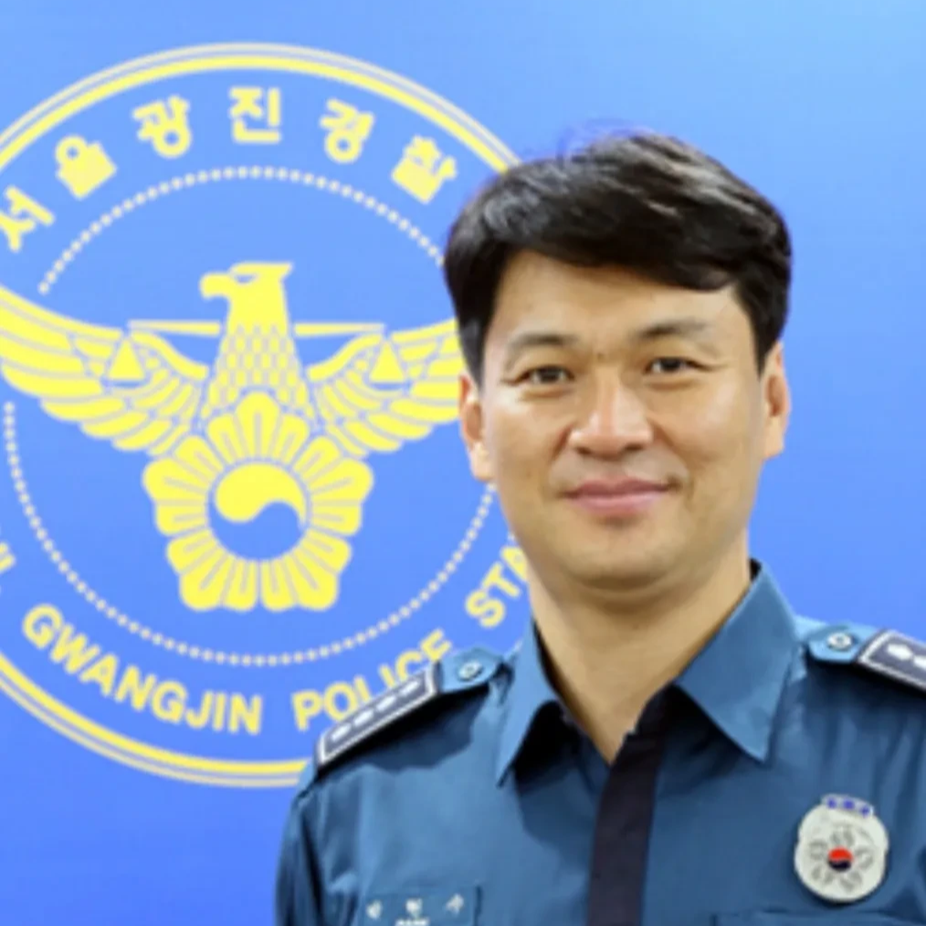 2025년 경찰 고위직 인사 발령 치안감, 치안정감 승진자 명단 박현수 프로필 조정래 남제현 박종섭 최현석 김철문 오부명 2025년 경찰 고위직 인사 발령 치안감, 치안정감 승진자 명단 박현수 프로필 조정래 남제현 박종섭 최현석 김철문 오부명