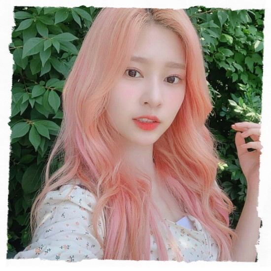  아이즈원 김민주 몸매 엄청나네요!