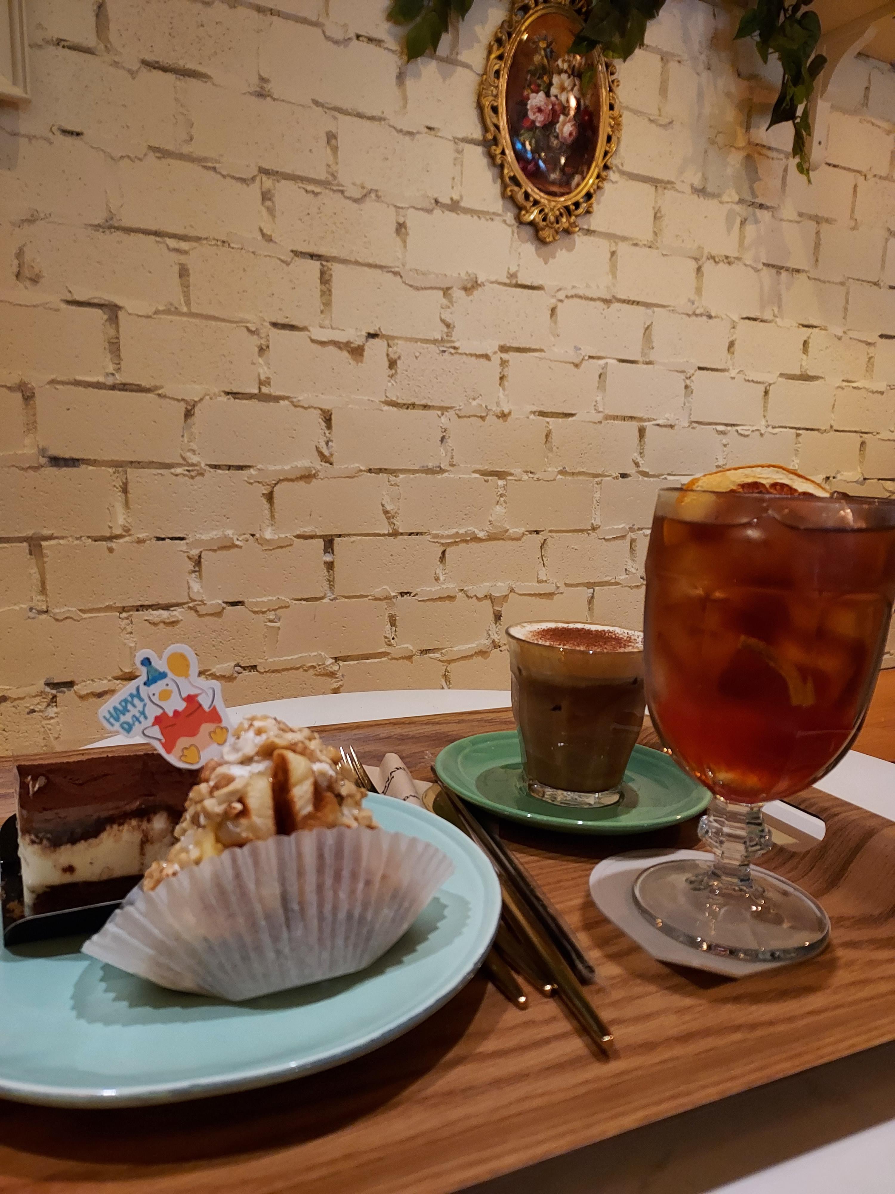  79 파운야드(FOUNYARD) 수원로데오점 크로플 맛집