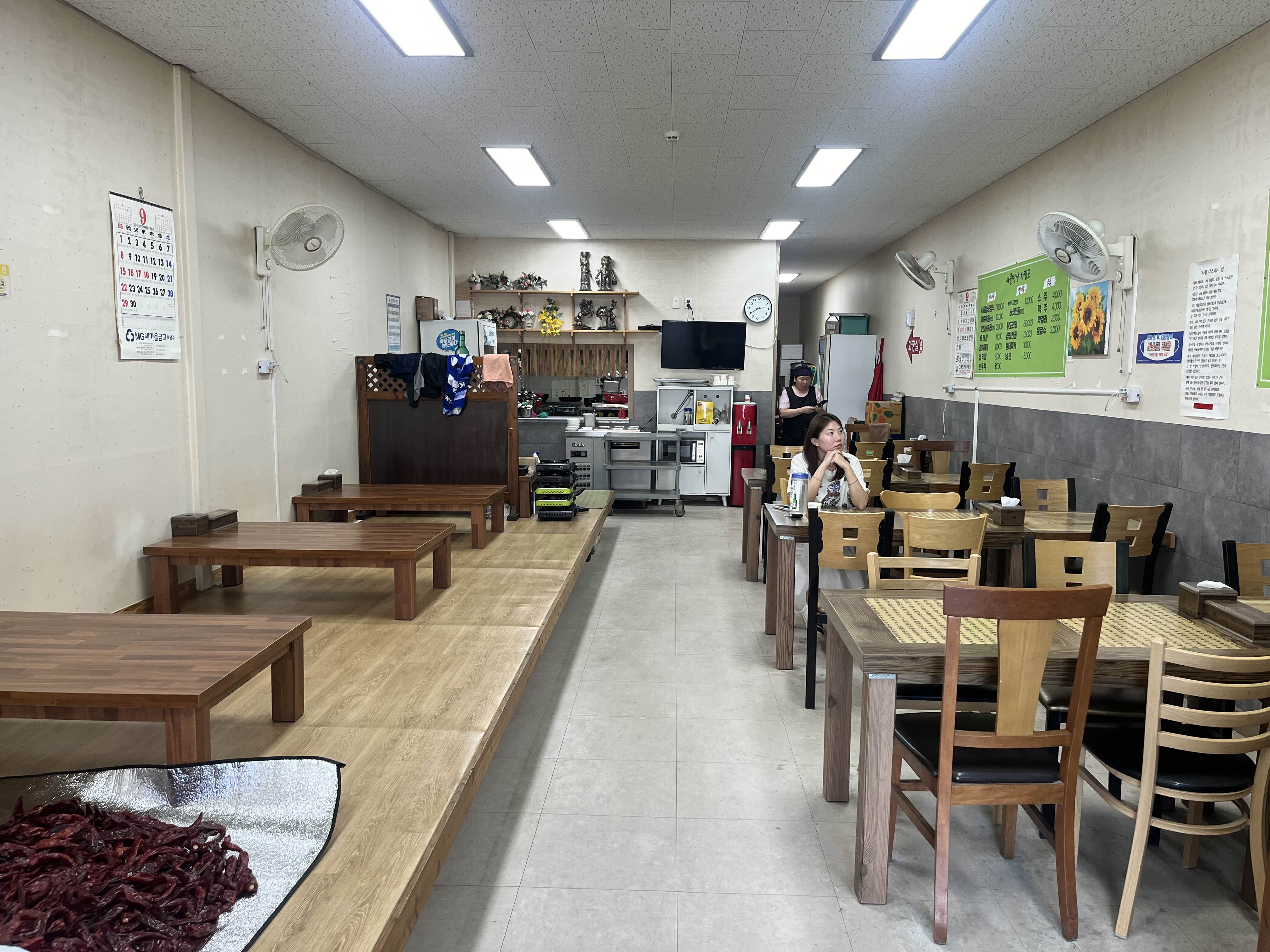 외할머니 생각나는 청국장과 제육볶음, 영주 부석사 '시골밥상'의 따뜻한 추억 시골밥상 정식