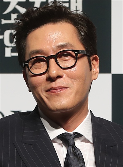 김