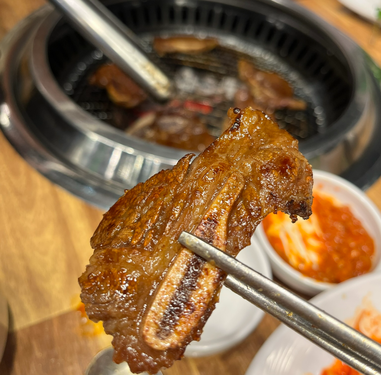 돼지먹고행복하소 이미지