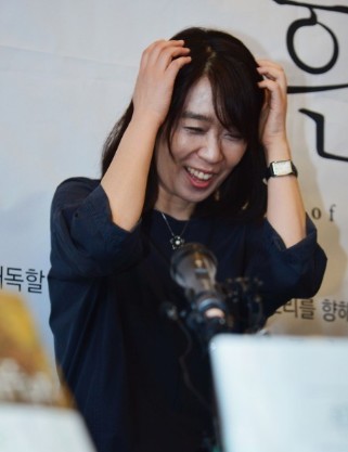소설가-한강