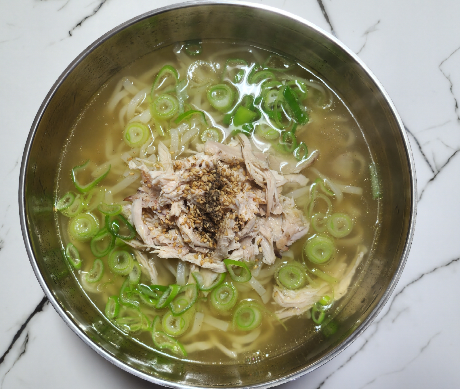 닭칼국수-완성모습-두번째