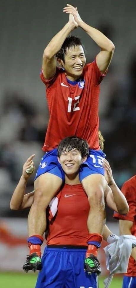 이강인 선수와 대비되는 손흥민 선수 국가대표 막내 시절