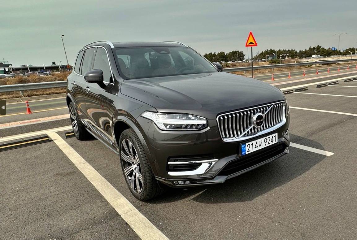  [시승리뷰] 넓은 공간과 안정성, 티맵까지 더한 볼보 XC90