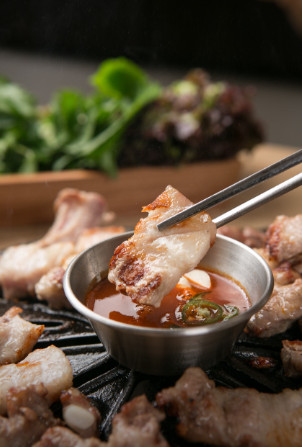 생방송투데이 산더미 보쌈 정식 8천원 부천 맛집