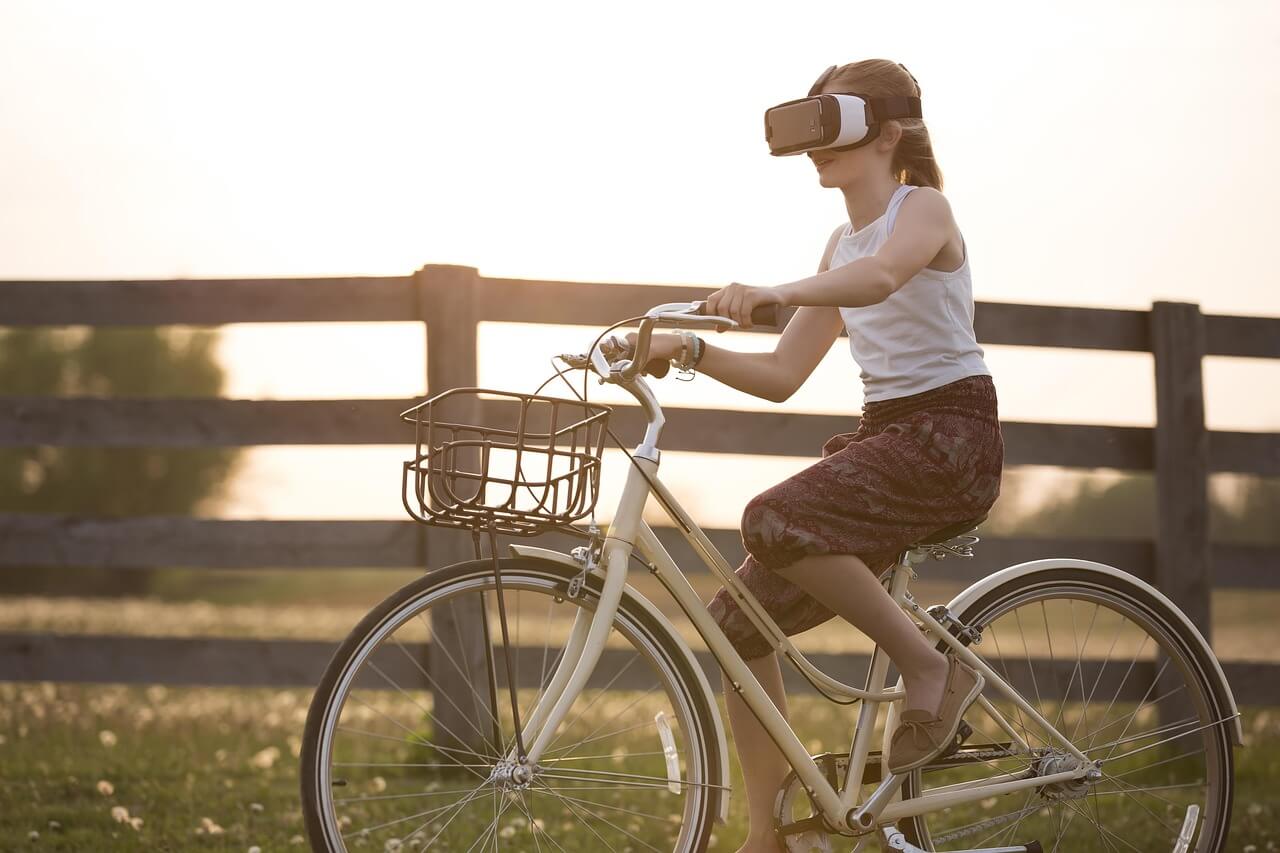 게임처럼 즐기는 운동! VR &amp; AR 피트니스의 모든 것