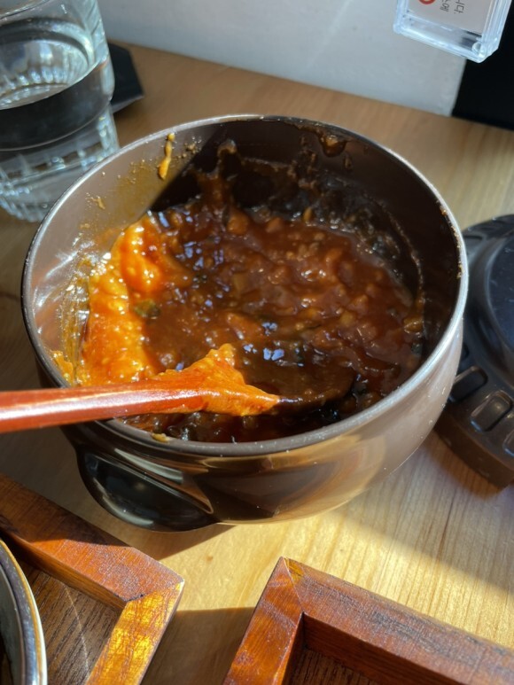 돼지 칼국수 이미지