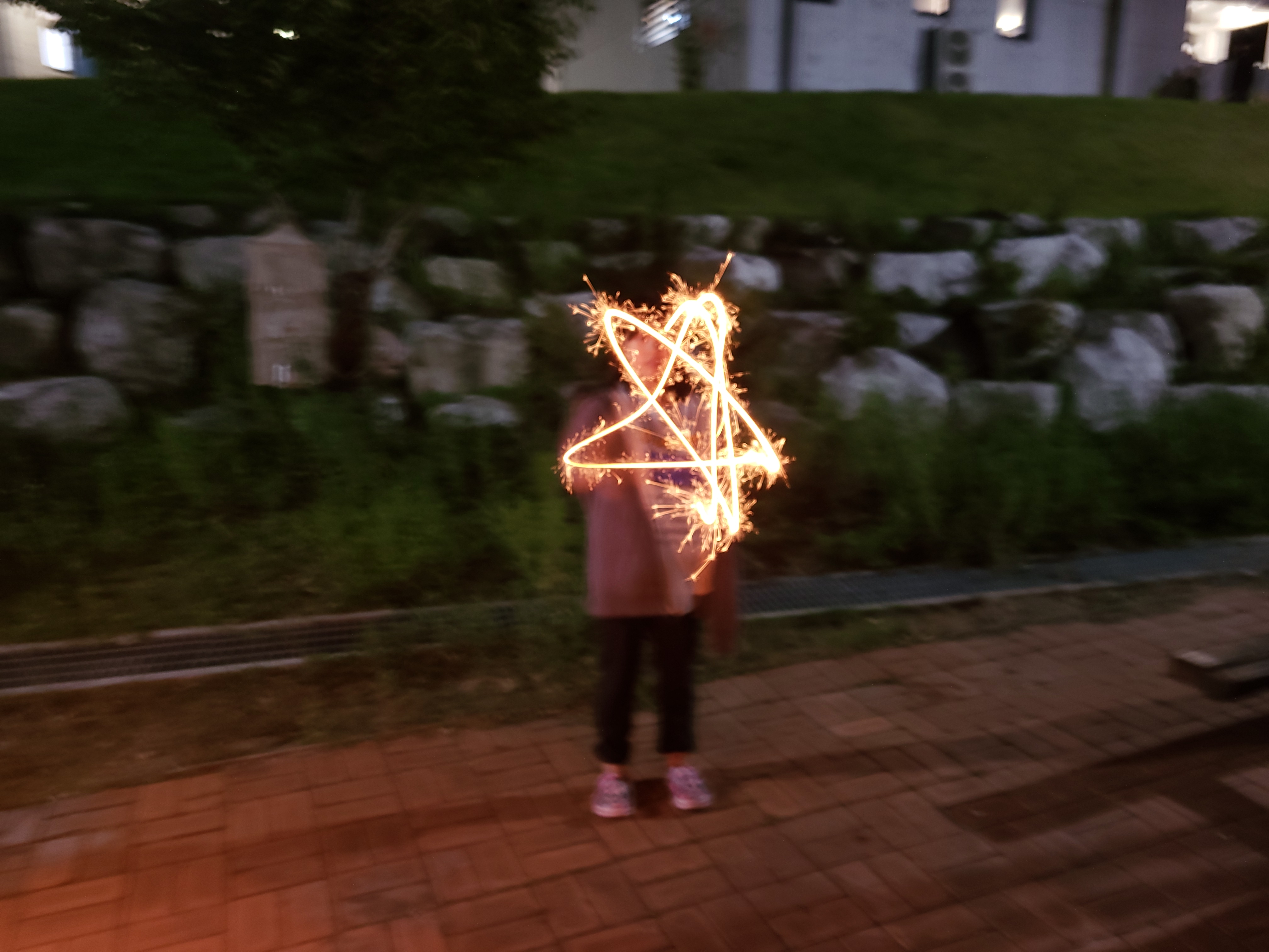  [캠핑놀거리] 핸드폰으로 스파클라 폭죽 사진찍기 (사진찍는 방법)