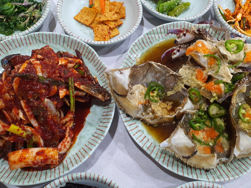 딴뚝통나무집식당