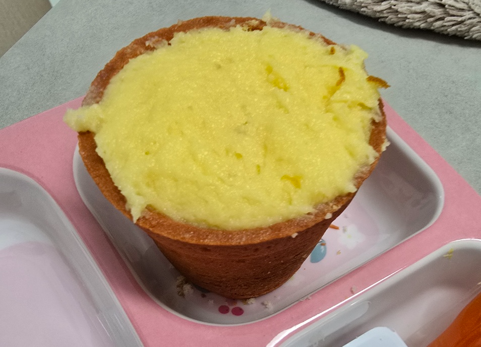 화분쿠키에 빵 채운 사진