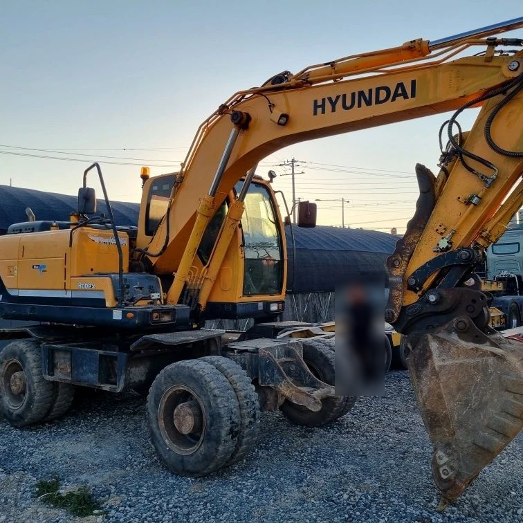  현대 R140W 2014년식 4950만원 판매합니다.