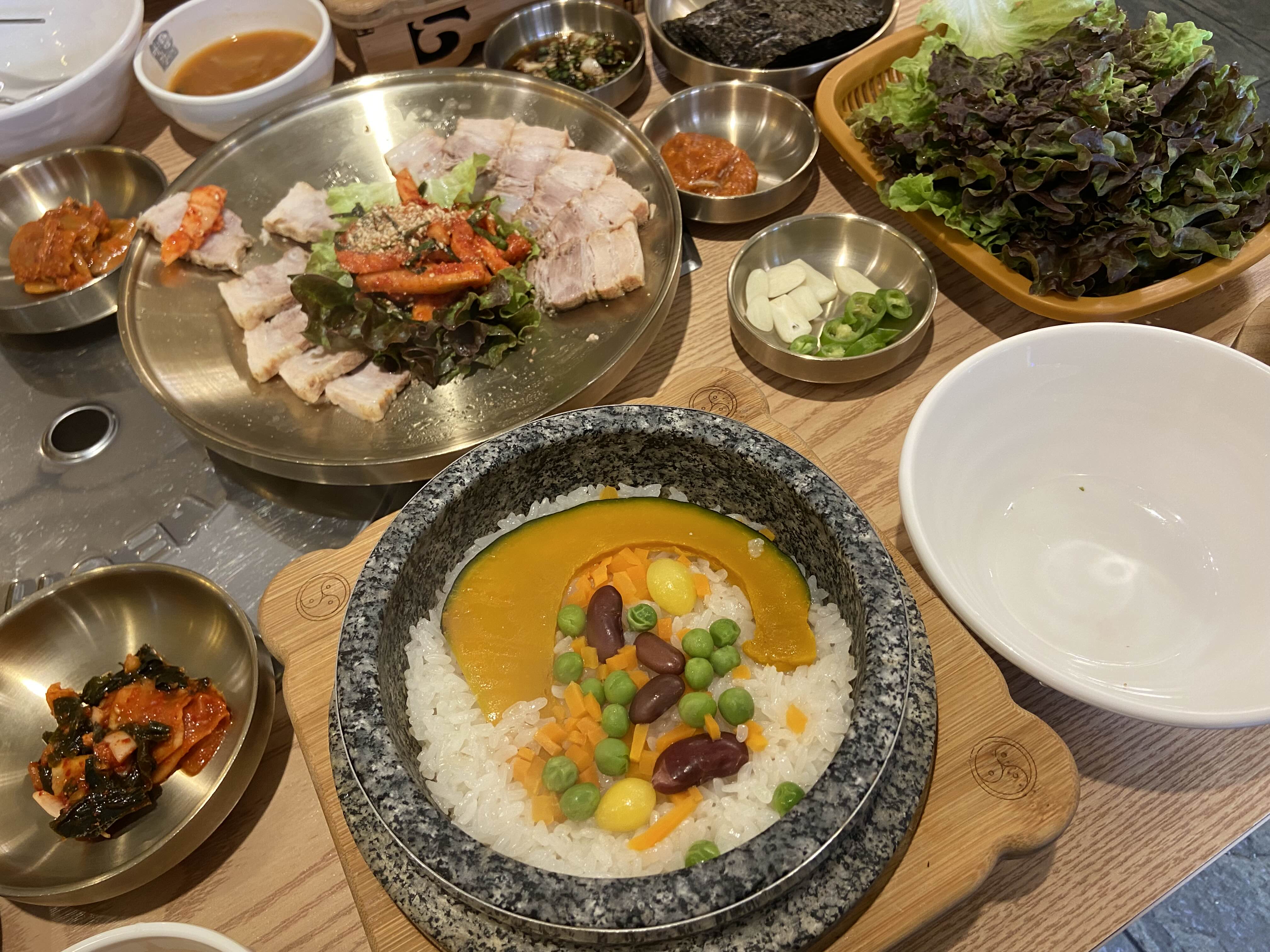  홍대입구역 도담돌솥밥 완전 괜찮음~
