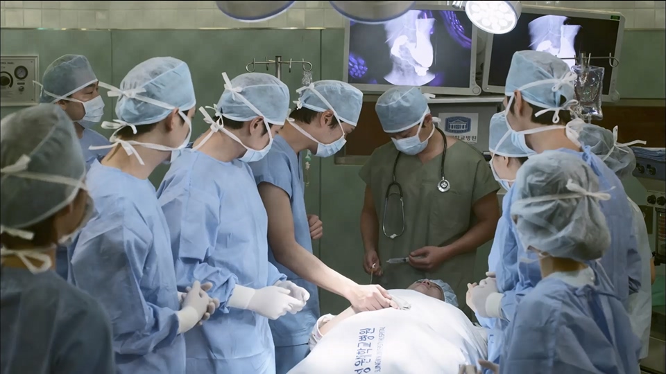 굿 닥터 Good.Doctor.S01E19p.NF.WEB-DL.AAC2.0.x264-LeON.mkv_20230708_143603.956.jpg