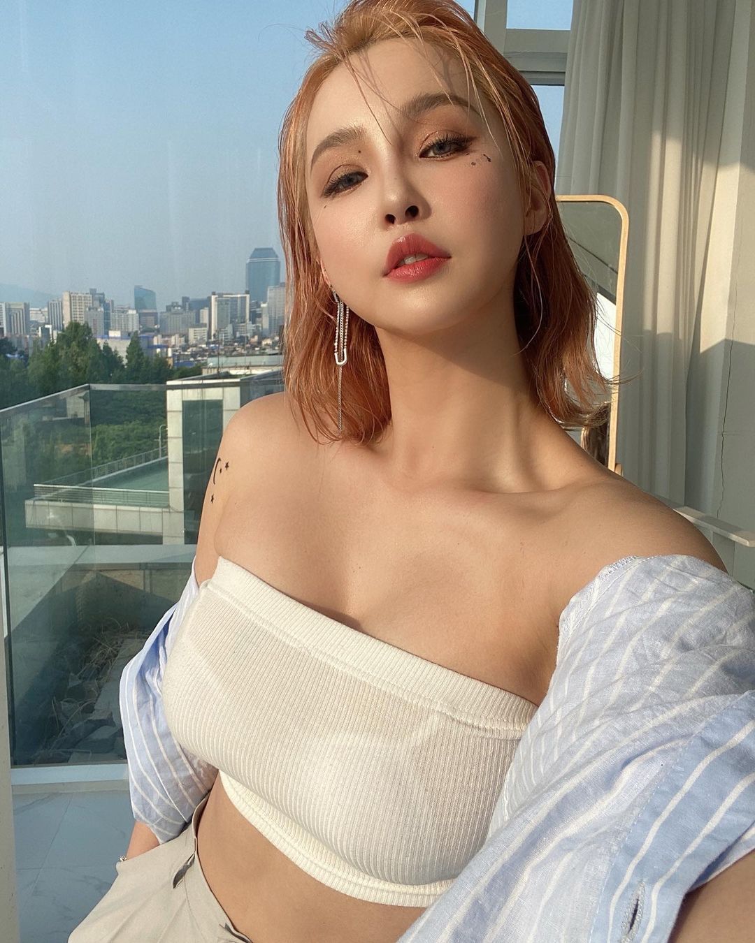  djjina_official 인스타그램 셀카 사진들 모음