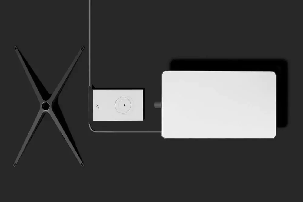 그림 1. 노트북 크기의 스타링크 사용자 터미널 (출처: 스페이스 X 공식 홈페이지)
