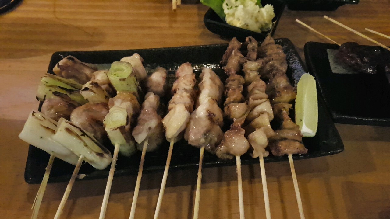 호치민 1군 레탄톤 이자까야 Torisho - 닭/파 꼬치&#44; 닭다리살 꼬치&#44; 닭껍질 꼬치