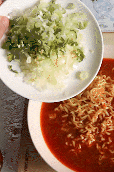 더해서 라면 끓여봤어요! 요리치트키 화유 파유 17