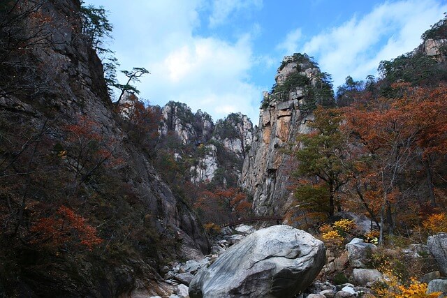 가을의 설악산 모습