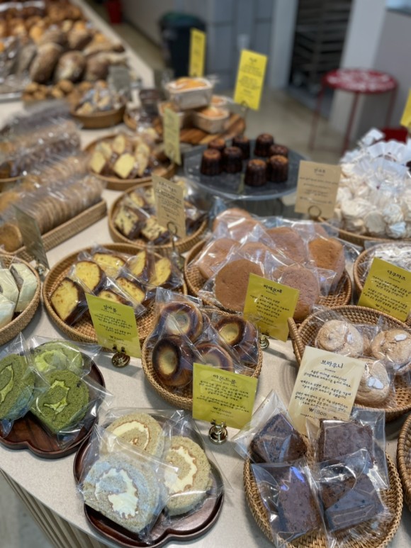 북카페 우리동네소금빵*종로서적 콜라보! 인천 앨리웨이 종로book&bakery 15