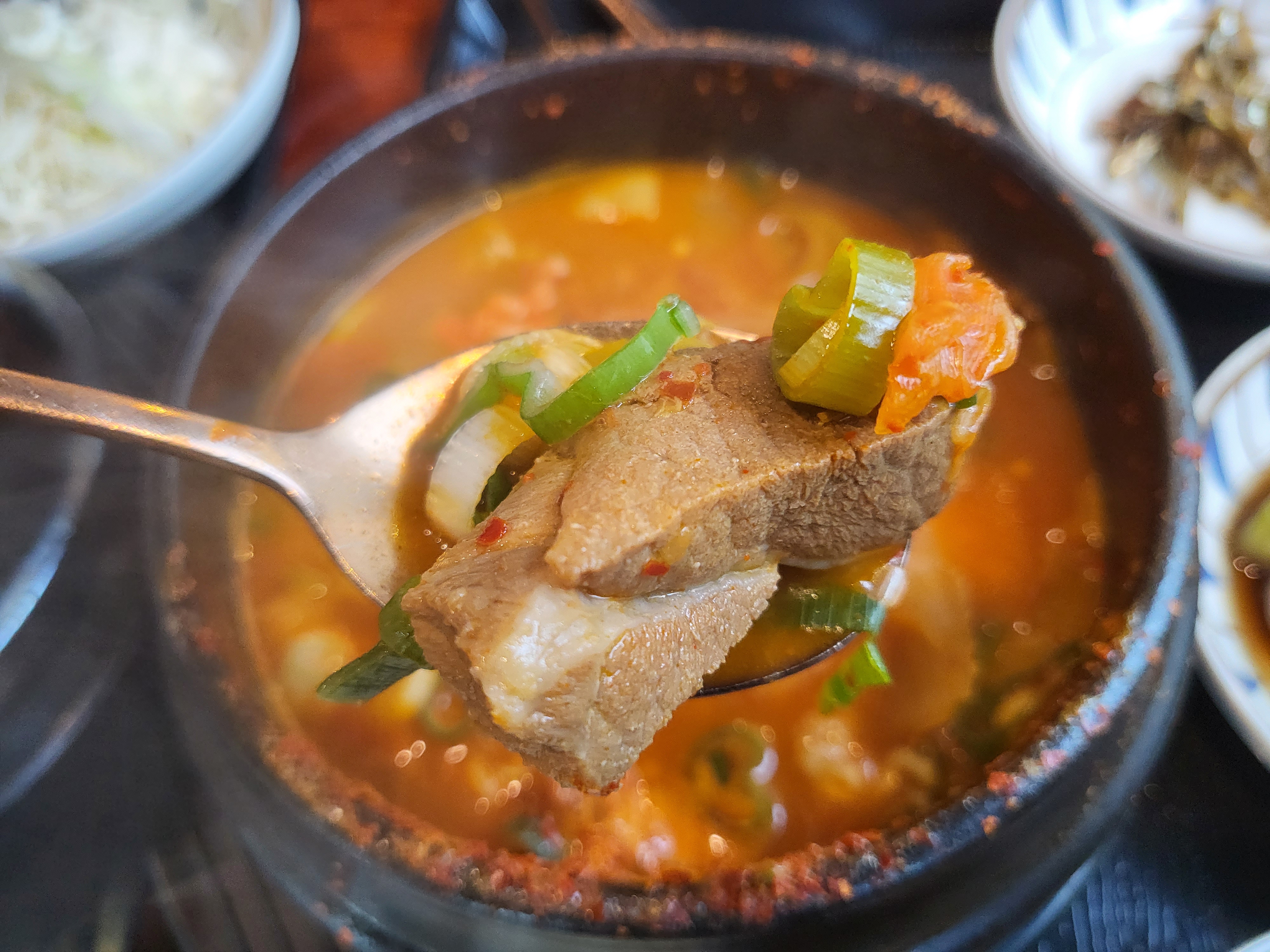 고니돈육 - 김치찌개 고기