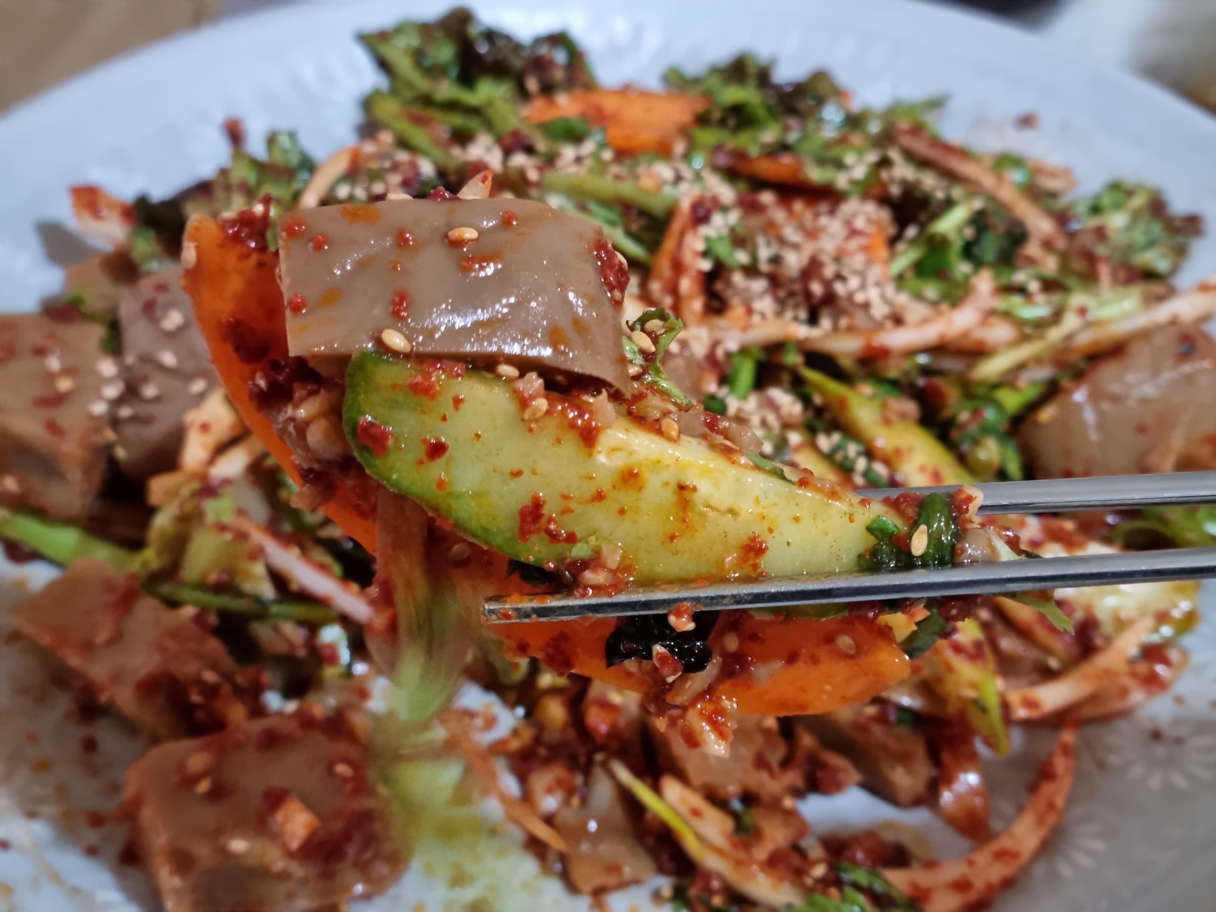 동기간 도토리묵