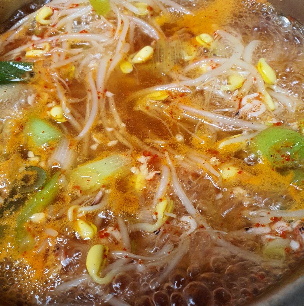  콩나물국 맛있게 끓이는 법 얼큰한 콩나물국