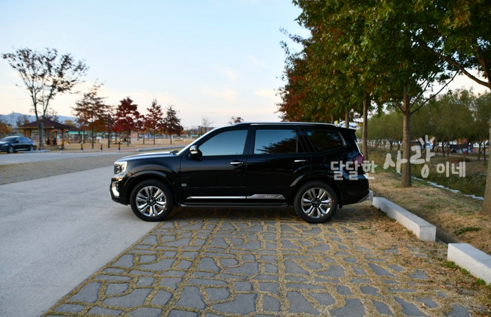 Majave the Master Platinum 7인승 실내가 압도적입니다. 10