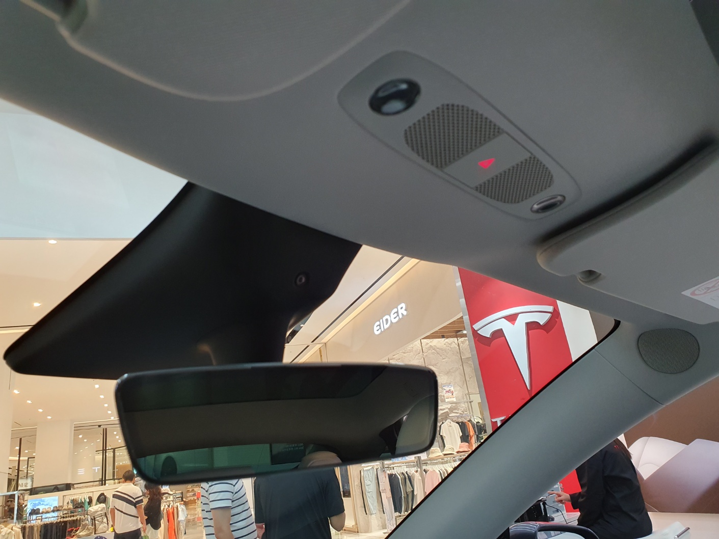 tesla model y rwd