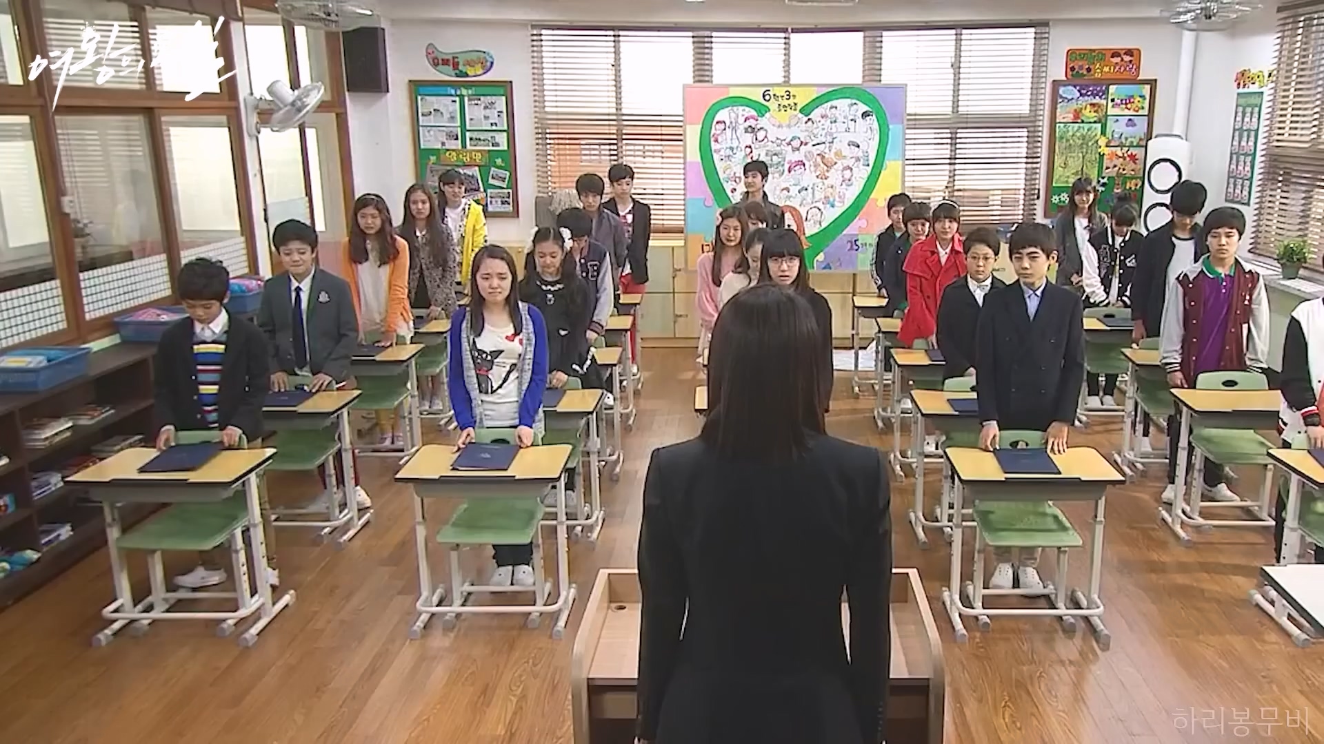 🔥절도,학교 방화 미수하는 무개념 초딩들 참교육하는 사이코패스 선생님🔥 ㄷㄷ일본 레전드 드라마를 리메이크한 한국 드라마 처음부터 결말까지 한 방에 몰아보기!!.mp4_20231111_154117.964.jpg