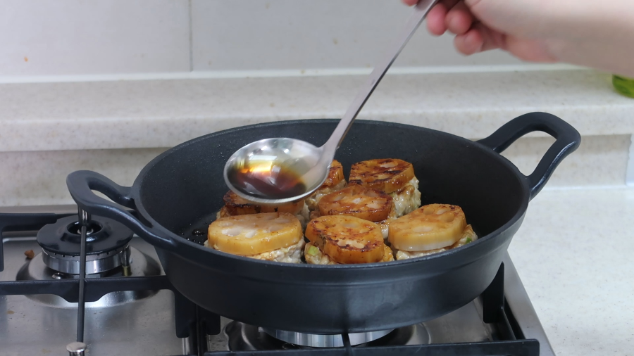 연근츠쿠네-츠쿠네-반죽-만드는방법-간장양념-일본요리