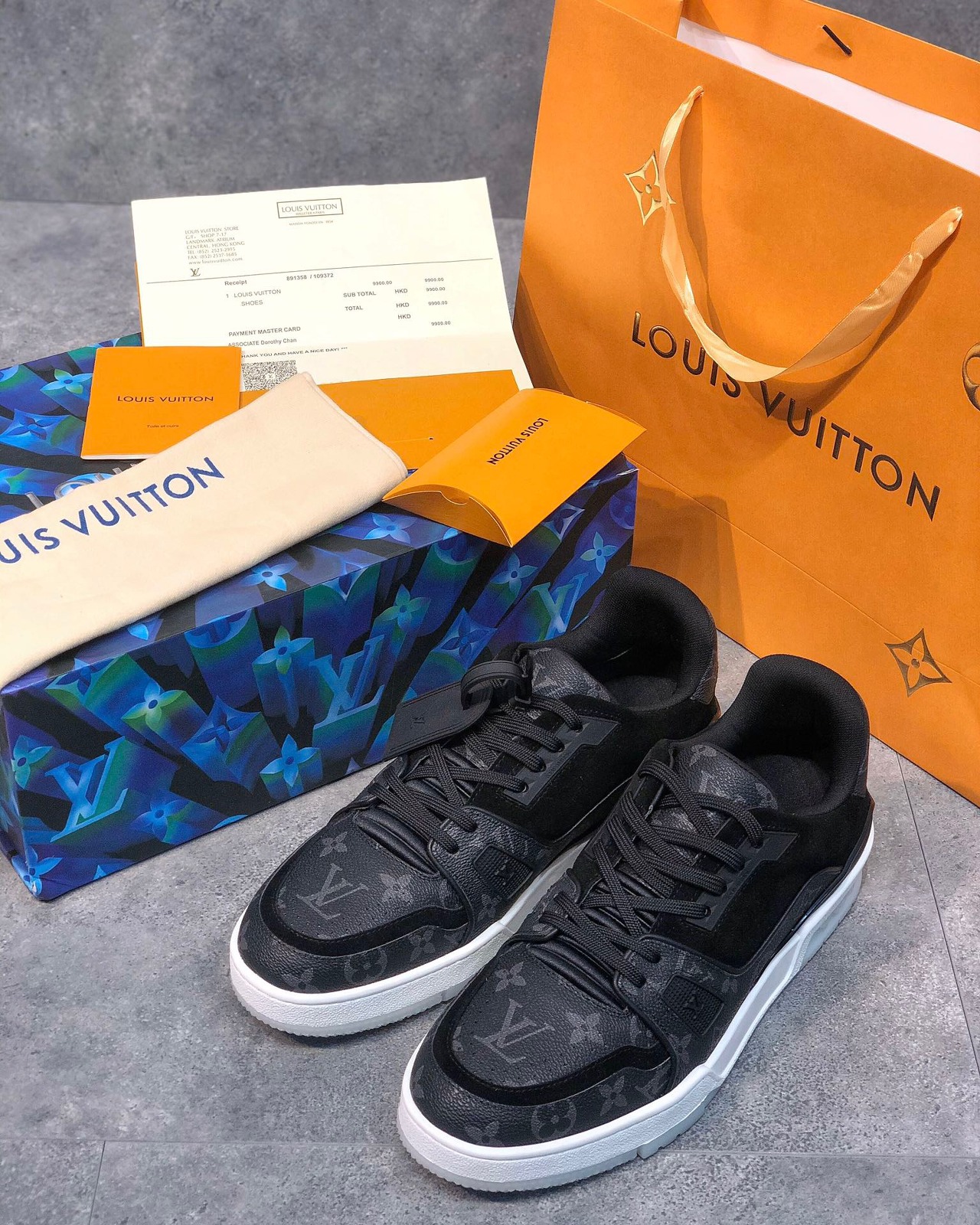  [LOUIS VUITTON] 루이비통 LV 트레이너 스니커즈 1A8PUD