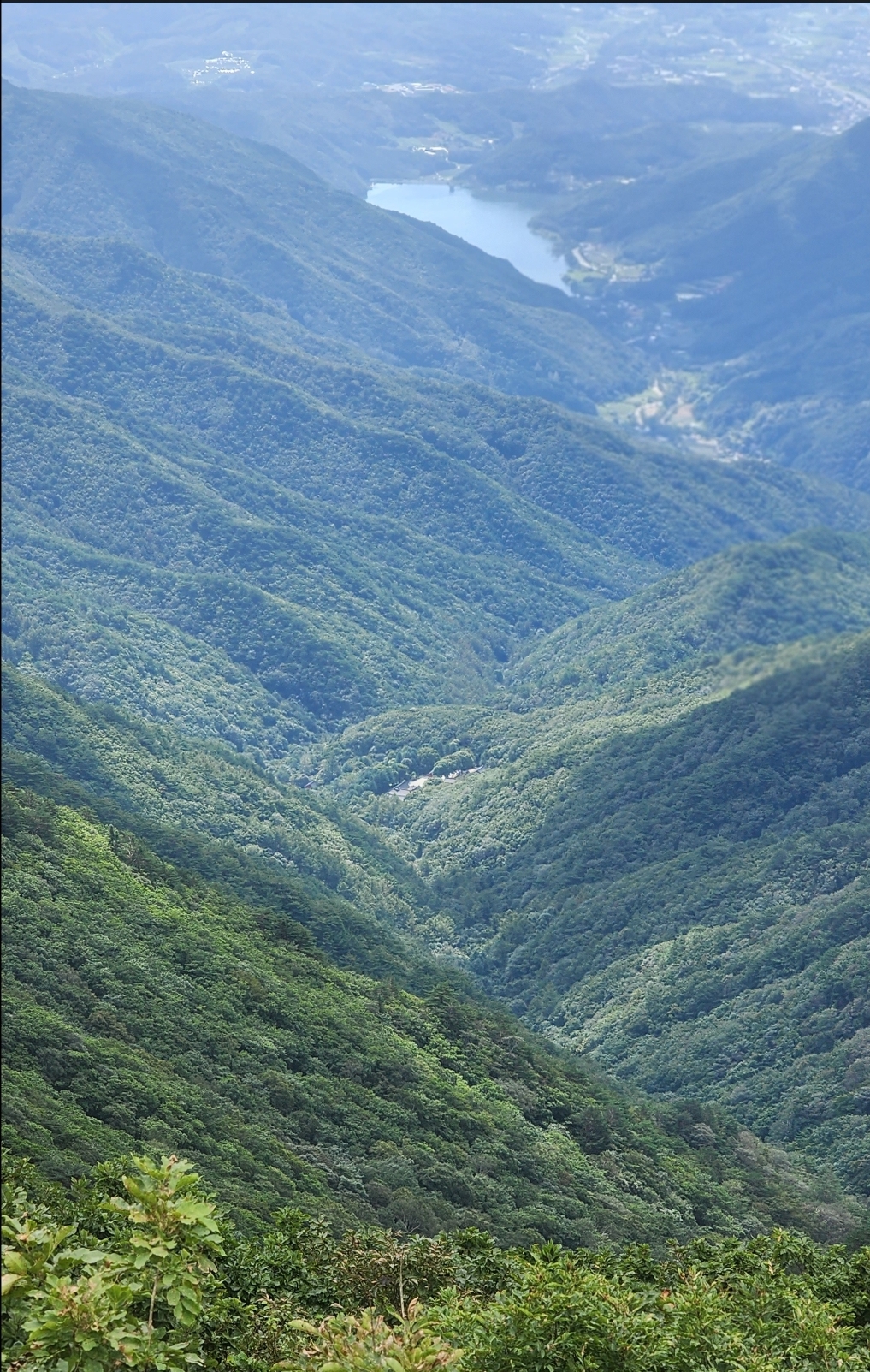 소백산-천동쉼터에서-바라본-영주시내-방향의-아름다운-풍경이다