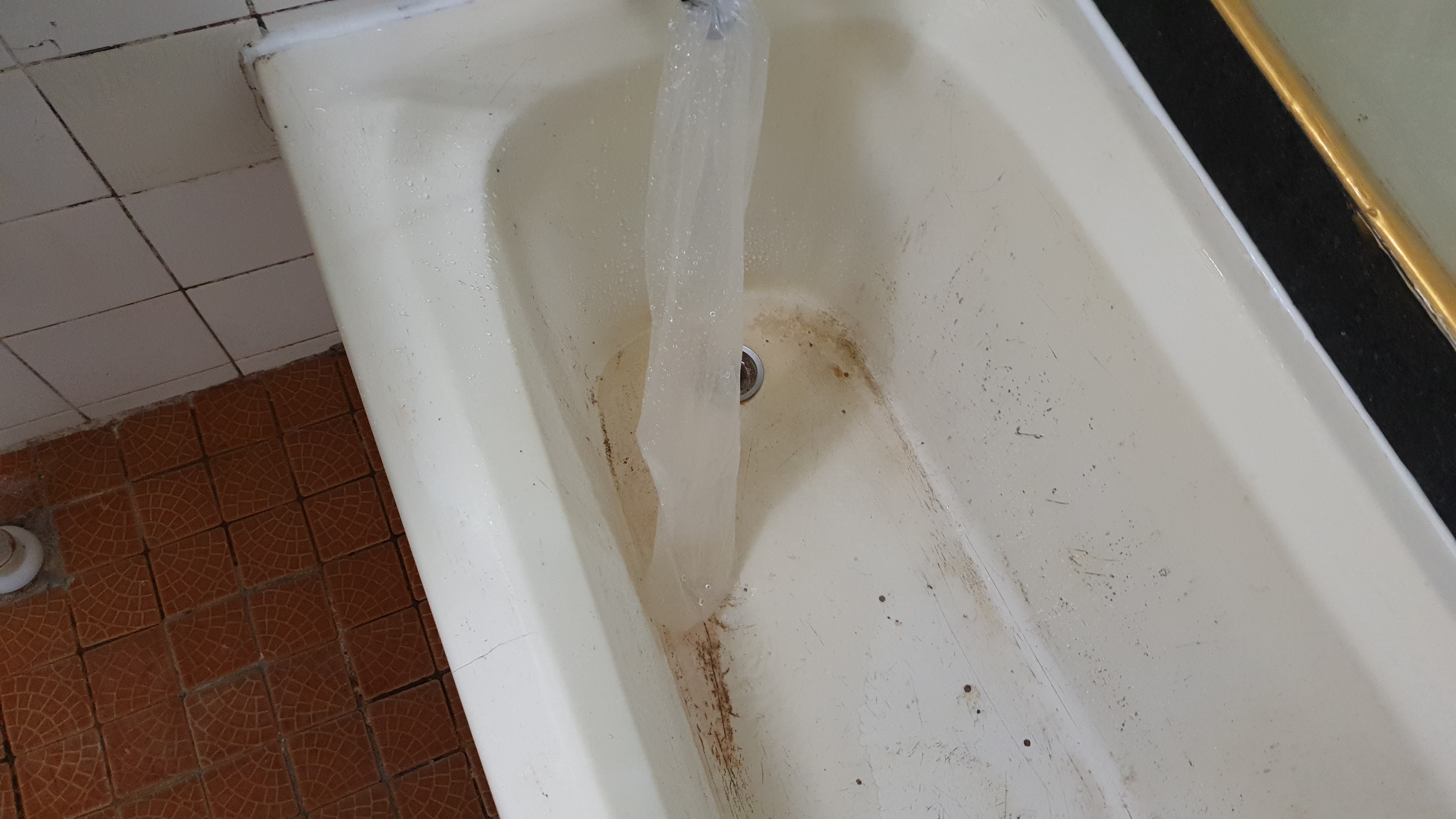  하수구업체 변기막힐때